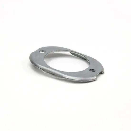 Refrigeration pipe clamps for refrigerators