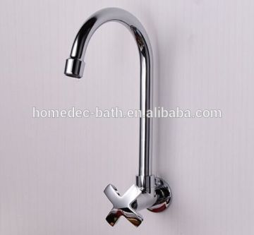 Kitchen/Bathroom Sinks Swivel Chrome Brass Faucet Single Cold Wall Mount Water Faucet