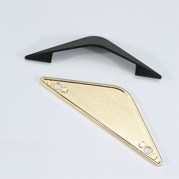 Triangle recessed cabinet handle