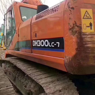 Used Doosan DH300LC-7 Excavator in Good Condition - 30 Ton Crawler for Municipal Construction