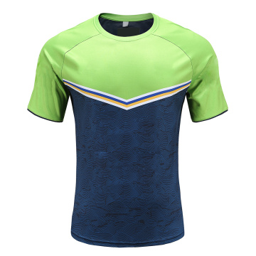 T-shirt e camiseta de rugby com ajuste seco