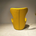 Naoto Fukasawa의 Grande Papilio Armchair