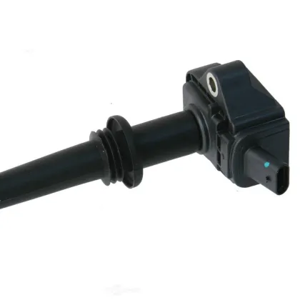 One Year Warranty LR010687 UF618 UF637 Bosch Ignition Coil for NGK Land Rover