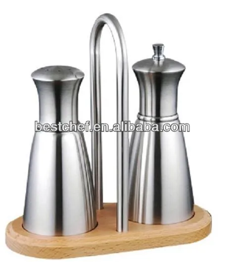 Pepper mill and Salt shaker set with shelf