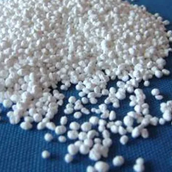 Calcium Chloride flakes, CaCl2, used as dryer