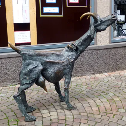 Famous art work bronze she goat sculpture