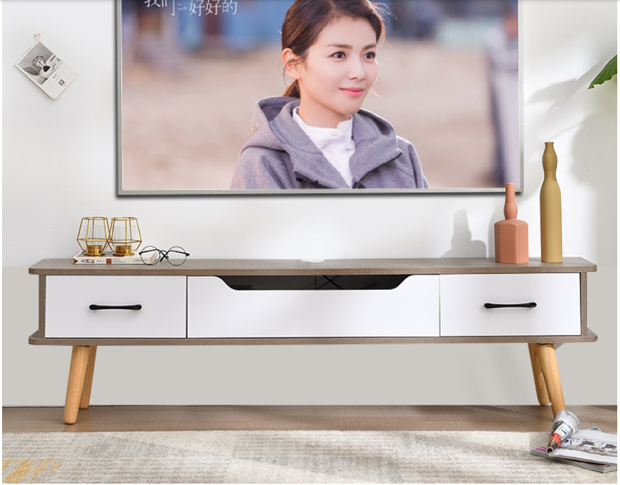 Die beliebtesten europäischen Fernseher stehen mit soliden Holzbeinen