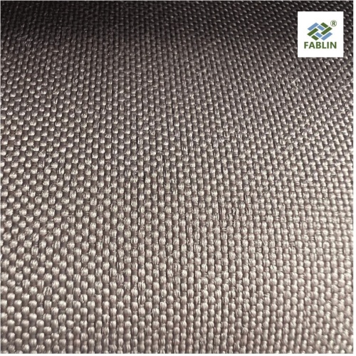 Solución de alto rendimiento Fabricación de poliéster teñida al aire libre