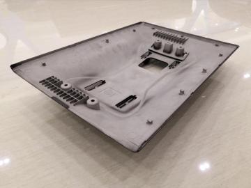 Producción de piezas metálicas automotrices.
