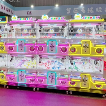 Kwalingsmachine met 4 spelers: Prize Game Doll Toy voor Guangzhou Funvending