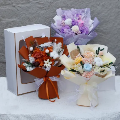 Wholesale Valentine's Day Natural Purple Preserved Rose Bouquet Gift Box