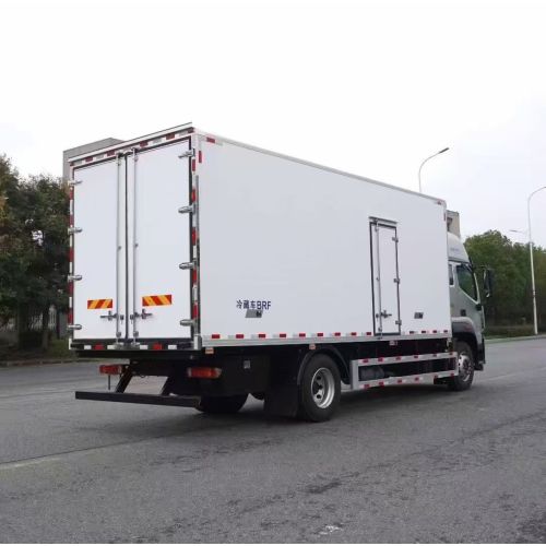 Двухтемпературный рефрижераторный грузовик для логистики холодовой цепи