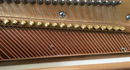 upright piano vs grand piano