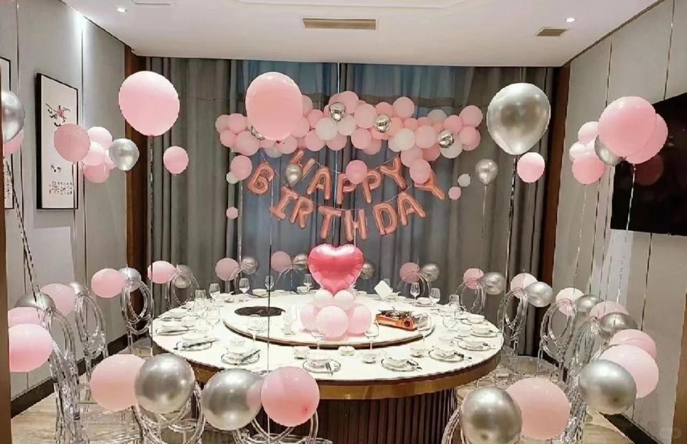 girl balloon girl balloon