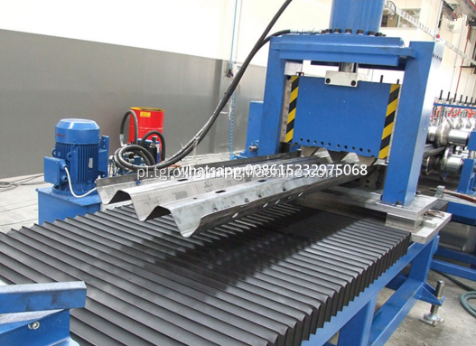 Three Waves Highway Guardrail Machine