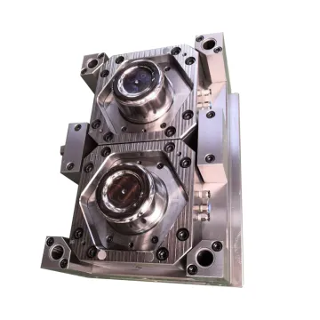 Disposable transparent square plastic food container mould