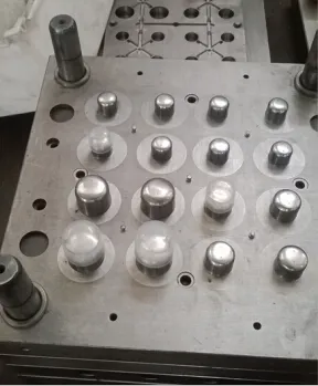 PP end cap pipe fitting mould