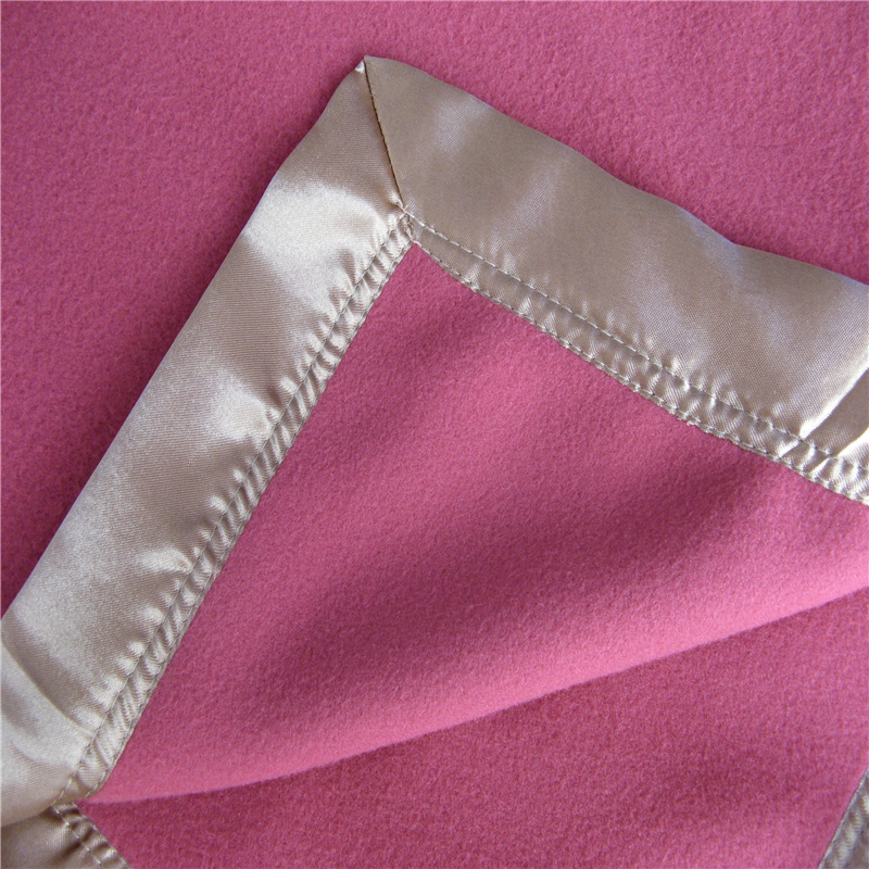 Satin Overlock Edge Fleece Blanket