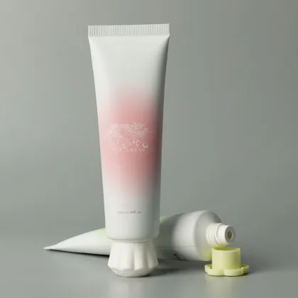 Orange blossom hand cream moisturizes the hands