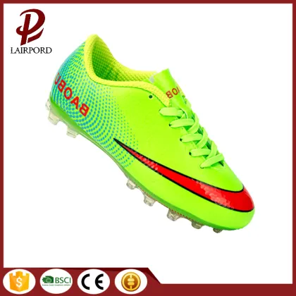 confortable men soccer shoes for sport men