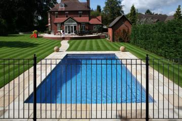 Welded Swimming Pool Fence 40*40MM Railings Fence