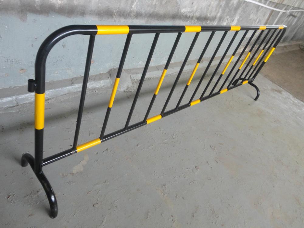 Durable Hot Dipped Galvanized Crowd Control Barrier Mesh