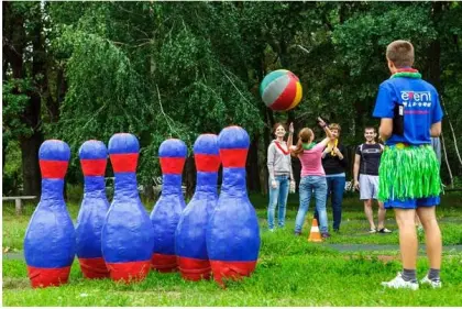 Commercial rent adult interactive Fun Games props inflatable games