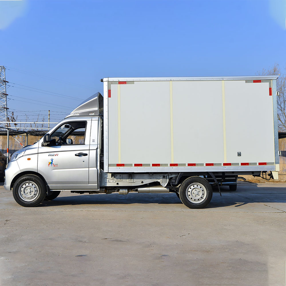 foton Xiangling V1 3.2m van
