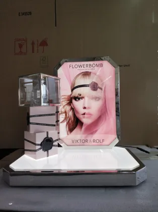 Cosmetic Shop Shelves Cosmetic Products Display Fixtures