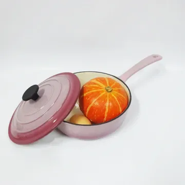 Round Enameled Cast Iron Saucier Pan