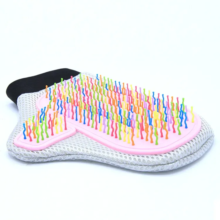 Gentle Deshedding Brush Glove for Cats