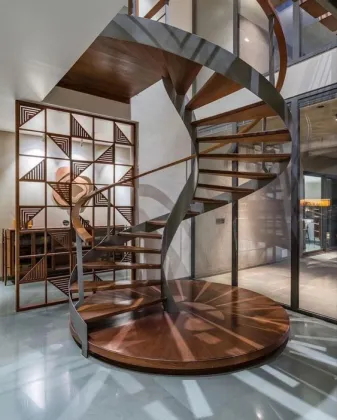 Customized Carbon Steel Spiral Stairs, Curved Ladders, Cast Iron Curve Staircases with Wood Treads: Tailored Elevational Solutions
