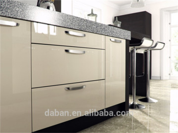 kitchen cabinet door in high gloss lacqure customized kitchen design Foshan