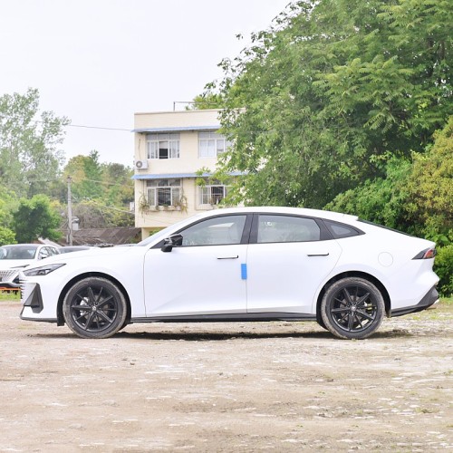 Changan univ 5-seat hatchback
