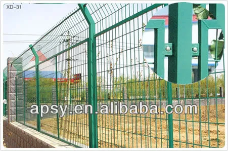 Sport Round post Wire Mesh Fence/manufacturer