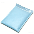 Sac postal auto-scellant à bulles bleues