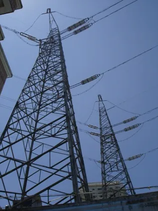 Transmission line tower