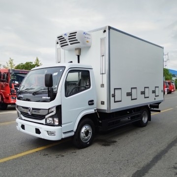 Dongfeng 4.2m Kenderaan Pengangkutan Dihuangkan Ayam