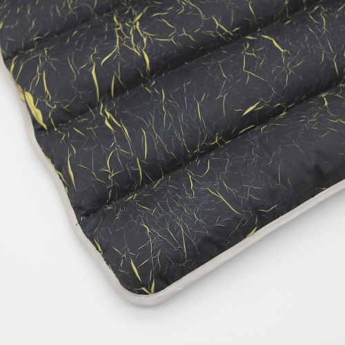 Tissu de polyester 100% en baisse pour vêtements