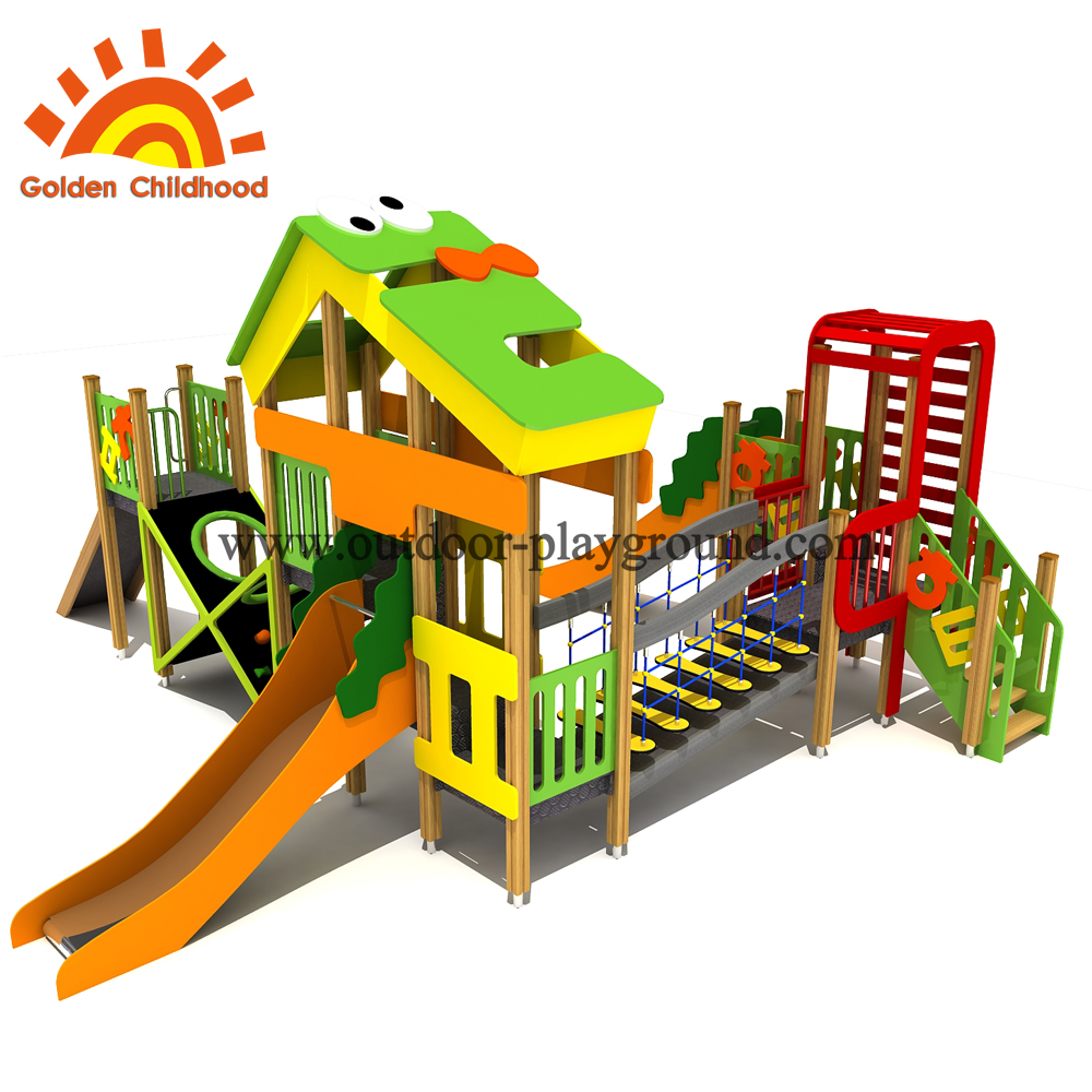 Slide angle on playground platform