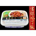 쌀 위에 XinYue Kung Pao 치킨