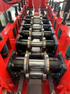Yiping automatic bridge cover forming machine (with reinforcement)