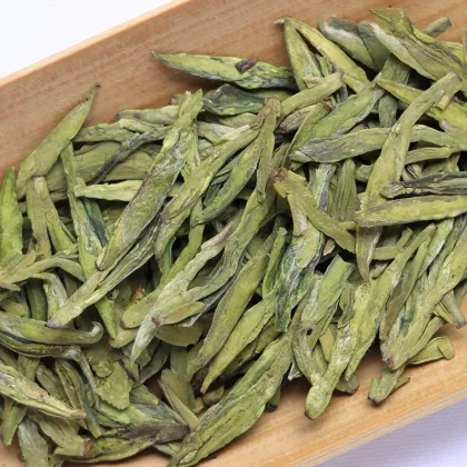 Chinese Traditional Craftsmanship Green Tea Supplies: West Lake Longjing Green Tea Export