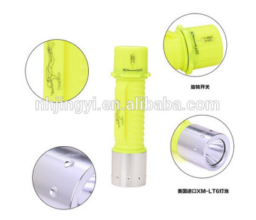 waterproof IP68 high bright T6 AA battery good quality diving led flashlight