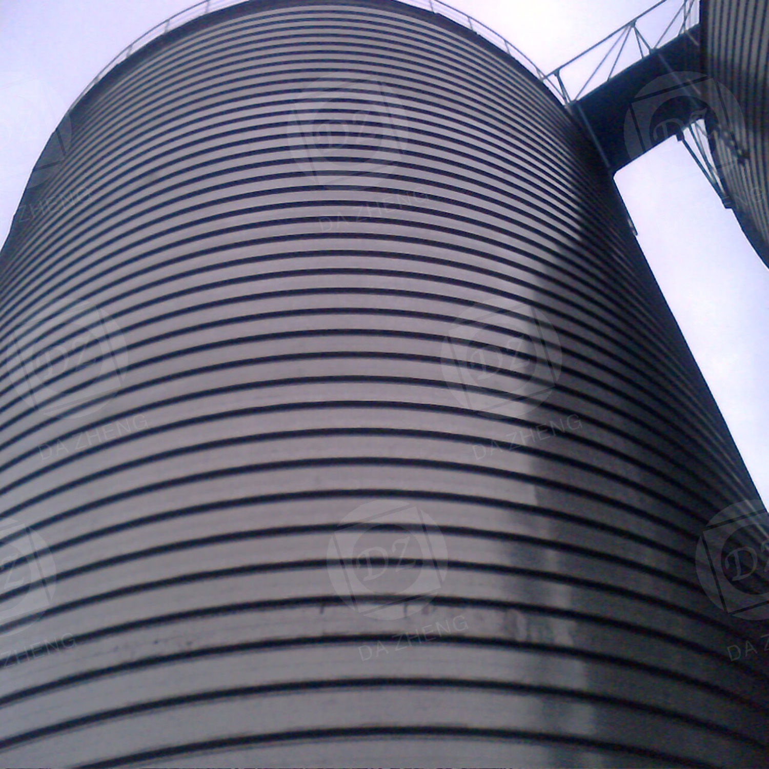 Steel smelting storage nibbling silos