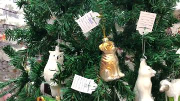 glass polar bear ornaments for Christmas tree decorations