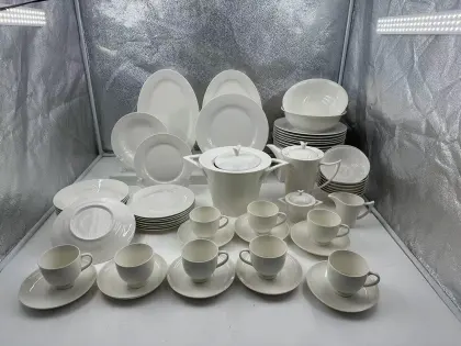 Ceramic tableware for enjoying meals