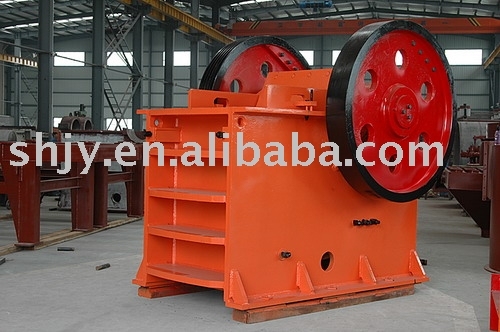 Jaw crusher for stone processing