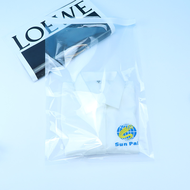 Cellophane-bag-with cloth