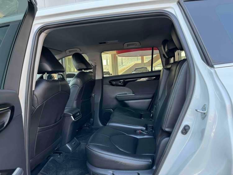 Hybrid 2024 Toyota Highlander Limited Edition